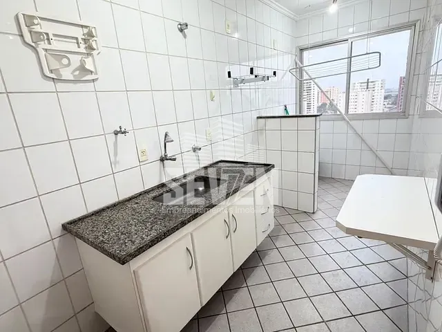 Apartamento 2 quartos e 1 banheiro, para alugar, no bairro Vila Cidade Universitária em Bauru