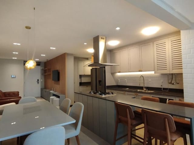 Apartamento 3 quartos e 4 banheiros, à venda, no bairro Fazenda em Itajaí