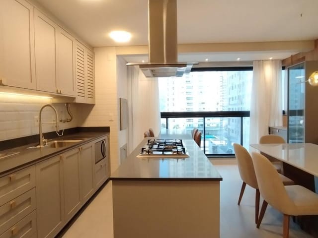 Apartamento 3 quartos e 4 banheiros, à venda, no bairro Fazenda em Itajaí