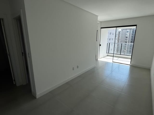 Apartamento com 74m² 2 quartos e 2 banheiros, à venda, no bairro Morretes em Itapema