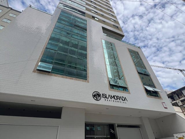 Apartamento com 199m² 3 quartos e 4 banheiros, à venda, no bairro Meia Praia em Itapema