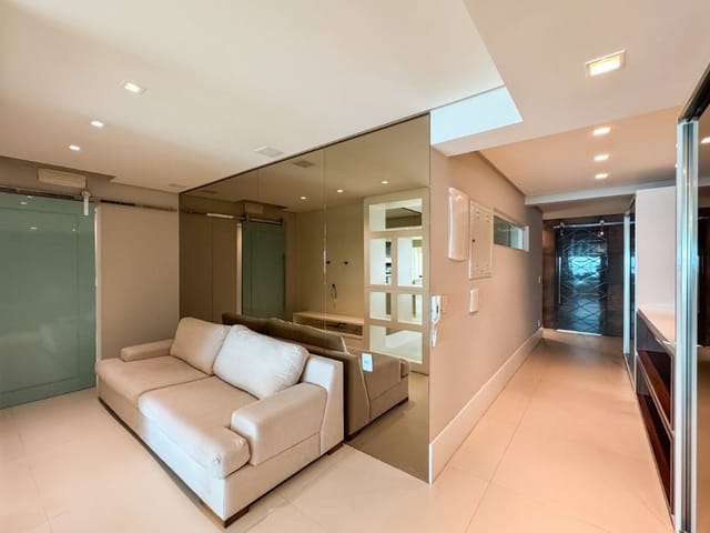 Apartamento com 209m² 4 quartos e 5 banheiros, à venda, no bairro Centro em Balneário Camboriú