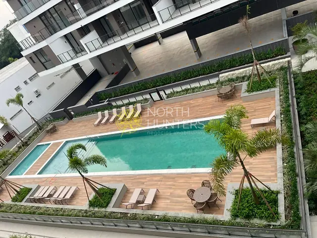 Apartamento com 93m² 2 quartos e 3 banheiros, à venda, no bairro Jurerê em Florianópolis
