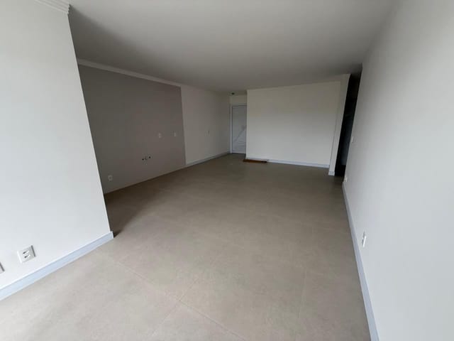 Apartamento com 92m² 3 quartos e 3 banheiros, à venda, no bairro Centro em Camboriú