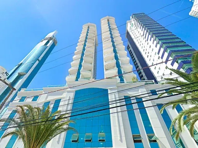 Apartamento com 268m² 4 quartos e 5 banheiros, à venda, no bairro Centro em Balneário Camboriú