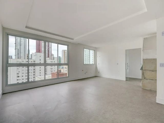 Apartamento com 142m² 4 quartos e 5 banheiros, à venda, no bairro Centro em Balneário Camboriú