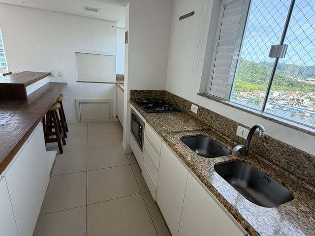 Apartamento com 272m² 3 quartos e 4 banheiros, à venda, no bairro Centro em Balneário Camboriú