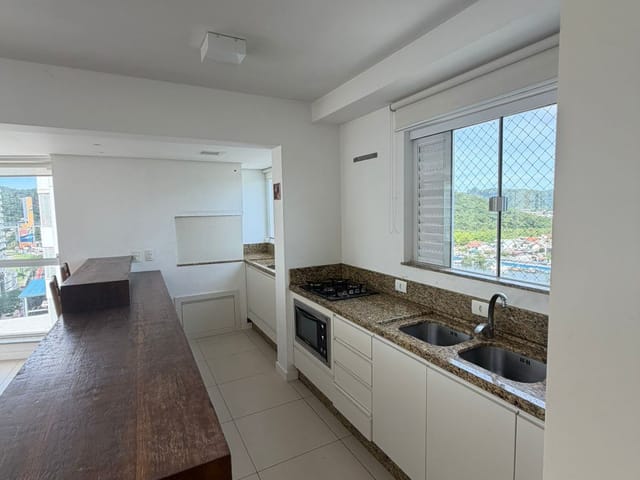 Apartamento com 272m² 3 quartos e 4 banheiros, à venda, no bairro Centro em Balneário Camboriú