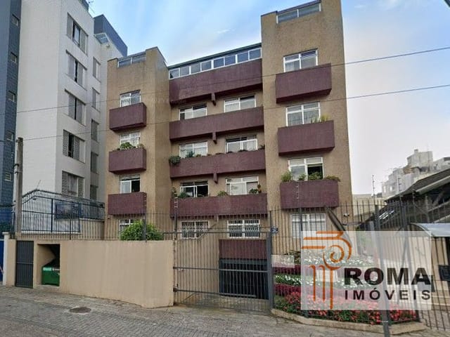 Apartamento 2 quartos e 2 banheiros, à venda, no bairro Água Verde em Curitiba