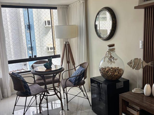 Apartamento com 113m² 3 quartos e 2 banheiros, à venda, no bairro Centro em Balneário Camboriú