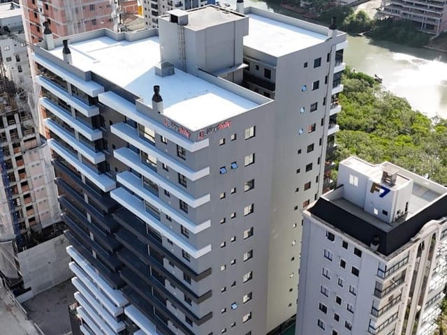 Apartamento com 180m² 3 quartos e 4 banheiros, à venda, no bairro Balneário Perequê em Porto Belo