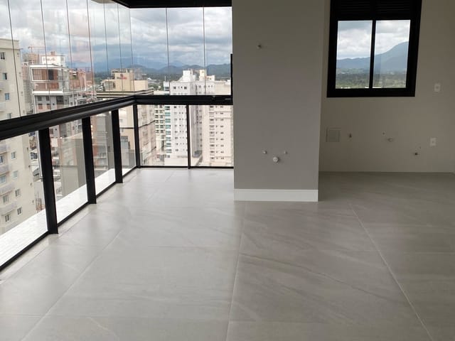 Apartamento com 180m² 3 quartos e 4 banheiros, à venda, no bairro Balneário Perequê em Porto Belo