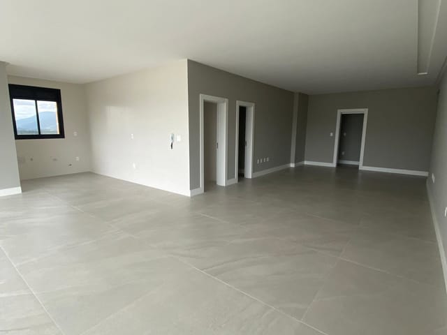 Apartamento com 180m² 3 quartos e 4 banheiros, à venda, no bairro Balneário Perequê em Porto Belo