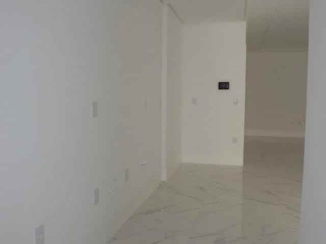 Apartamento com 254m² 4 quartos e 5 banheiros, à venda, no bairro Centro em Itapema