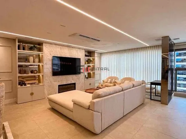 Apartamento 3 quartos e 5 banheiros, à venda, no bairro Santa Rosa em Londrina