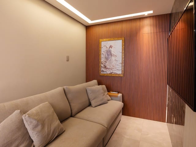 Apartamento com 100m² 2 quartos e 2 banheiros, à venda, no bairro Centro em Balneário Camboriú
