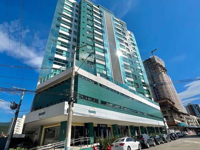 Apartamento com 151m² 3 quartos e 3 banheiros, à venda, no bairro Centro em Itapema