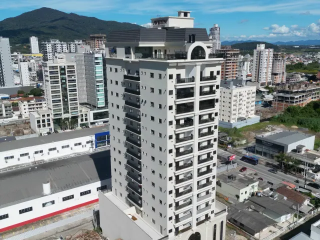 Apartamento com 163m² 2 quartos e 3 banheiros, à venda, no bairro Balneário Camboriu em Porto Belo