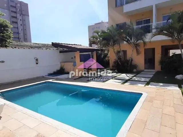 Apartamento com 500m² 2 quartos e 3 banheiros, à venda, no bairro Parque Balneário Poiares em Caraguatatuba