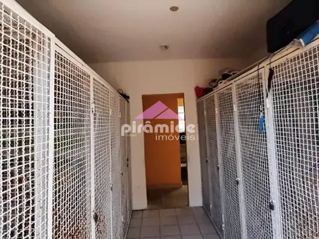 Apartamento com 500m² 2 quartos e 3 banheiros, à venda, no bairro Parque Balneário Poiares em Caraguatatuba