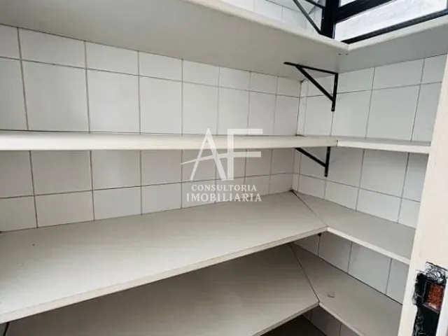 Apartamento com 80m², para alugar, no bairro Centro em Taubaté