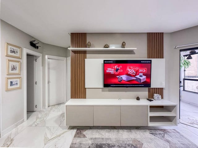 Apartamento com 77m² 2 quartos e 2 banheiros, à venda, no bairro Centro em Balneário Camboriú