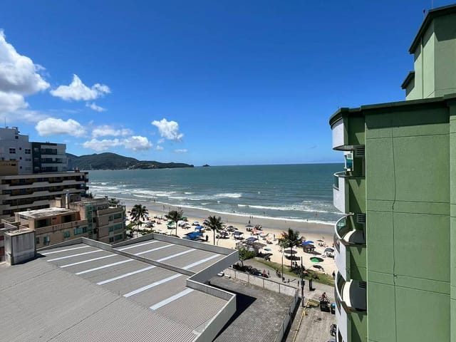 Apartamento com 142m² 3 quartos e 2 banheiros, à venda, no bairro Meia Praia em Itapema