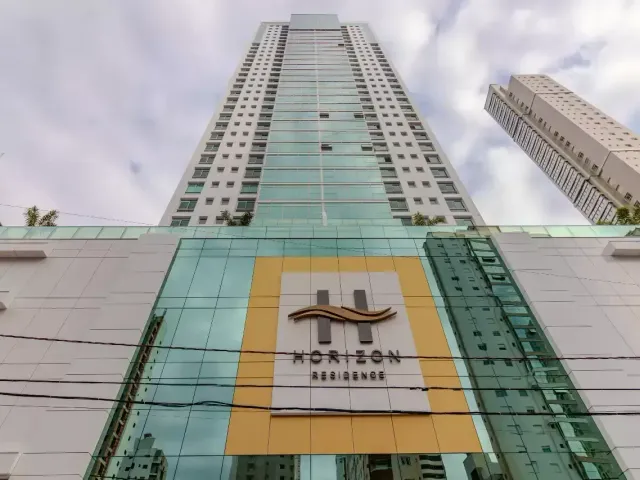 Apartamento com 210m² 3 quartos e 4 banheiros, à venda, no bairro Centro em Balneário Camboriú