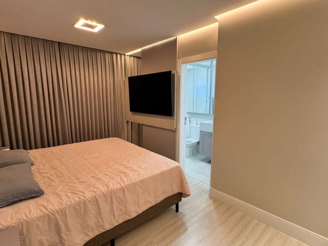 Apartamento com 130m² 3 quartos e 4 banheiros, à venda, no bairro Balneário Perequê em Porto Belo