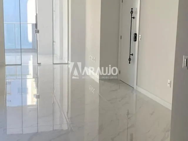 Apartamento 3 quartos e 3 banheiros, à venda, no bairro Meia Praia em Itapema