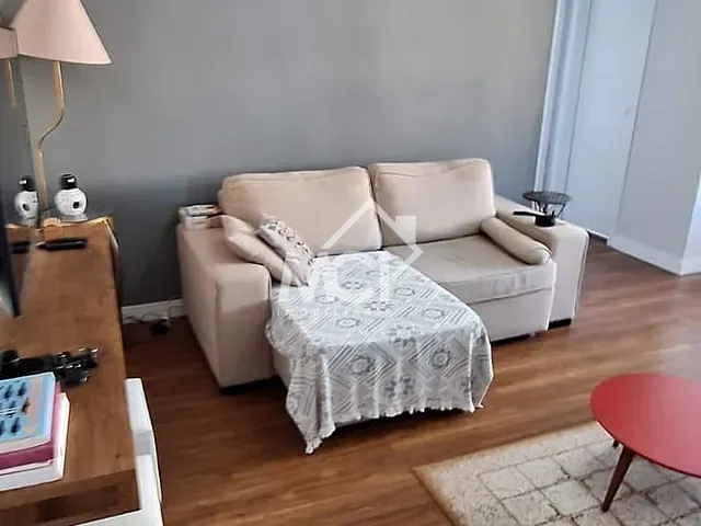 Apartamento com 85m² 2 quartos e 1 banheiro, à venda, no bairro Centro em Pelotas