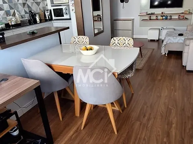Apartamento com 85m² 2 quartos e 1 banheiro, à venda, no bairro Centro em Pelotas