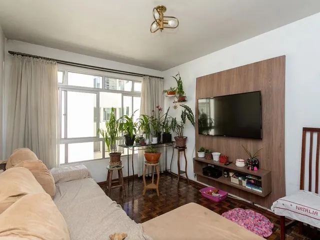 Foto do Apartamento - APARTAMENTO 3 QUARTOS SEMI MOBILIADO NO EDIFÍCIO PIRATINI - Ahu | Auze Imóveis
