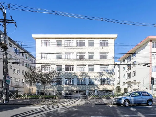 Foto do Apartamento - APARTAMENTO 3 QUARTOS SEMI MOBILIADO NO EDIFÍCIO PIRATINI - Ahu | Auze Imóveis