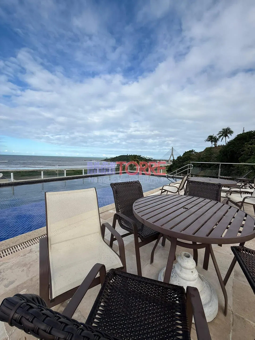 Apartamento, 3 quartos, 245 m² - Foto 1