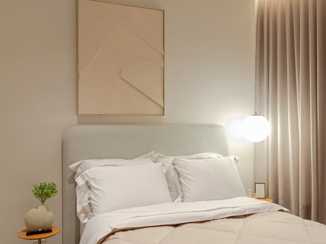 Apartamento com 160m² 3 quartos e 4 banheiros, à venda, no bairro Meia Praia em Itapema