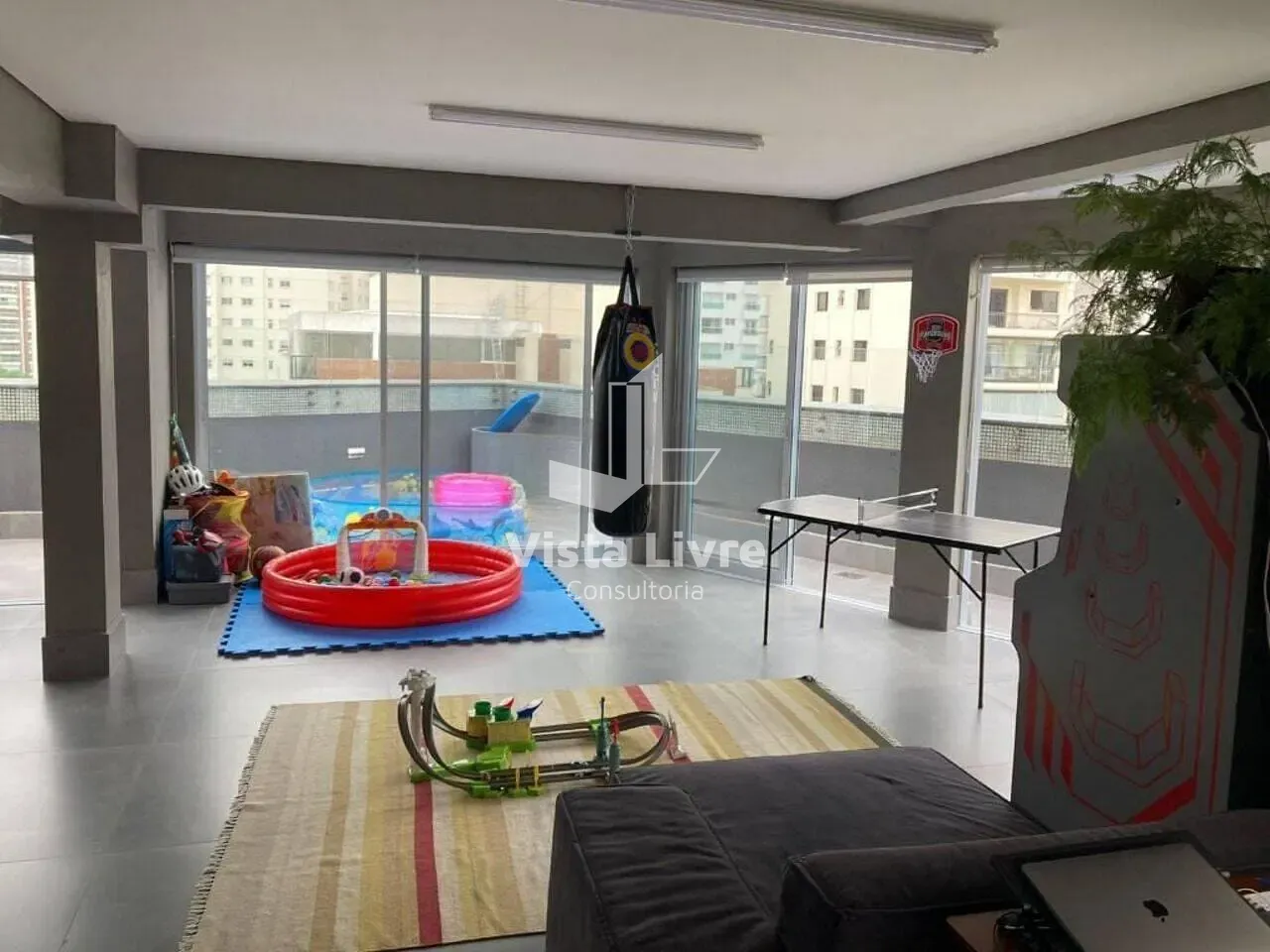 Apartamento, 3 quartos, 243 m² - Foto 1