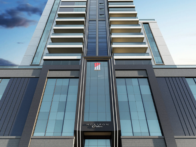 Apartamento com 261m² 4 quartos e 5 banheiros, à venda, no bairro Meia Praia em Itapema