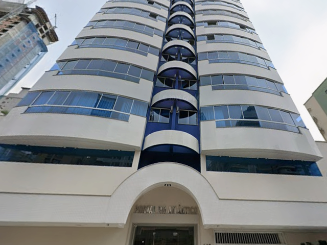 Apartamento com 289m² 4 quartos e 2 banheiros, à venda, no bairro Meia Praia em Itapema