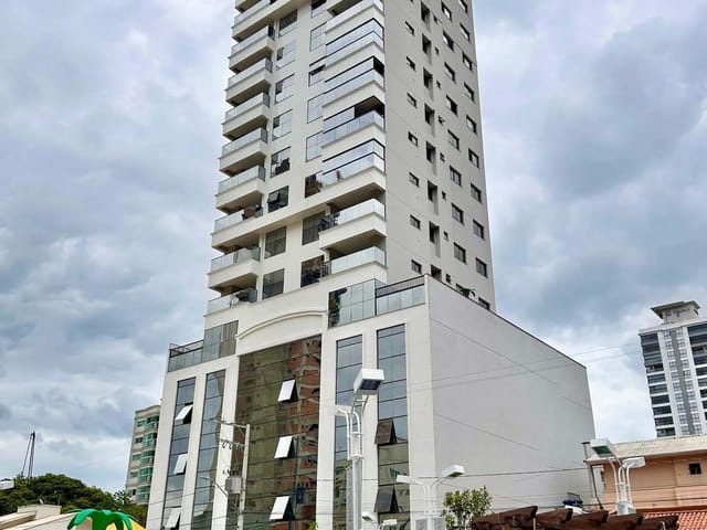 Apartamento com 189m² 3 quartos e 4 banheiros, à venda, no bairro Meia Praia em Itapema