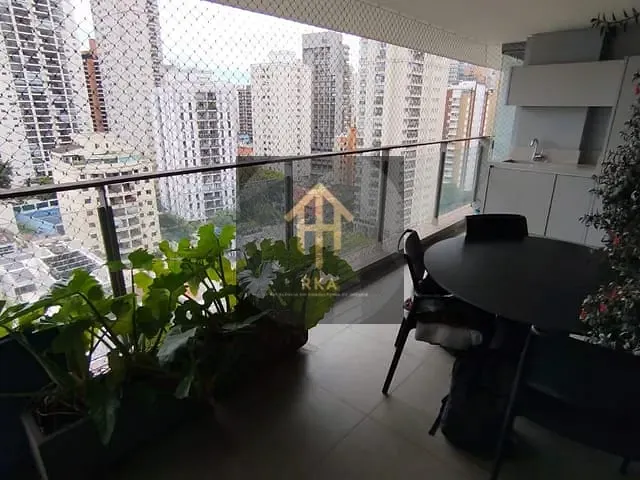 Apartamento 1 quarto e 2 banheiros, à venda ou para alugar, no bairro Vila Nova Conceição em São Paulo