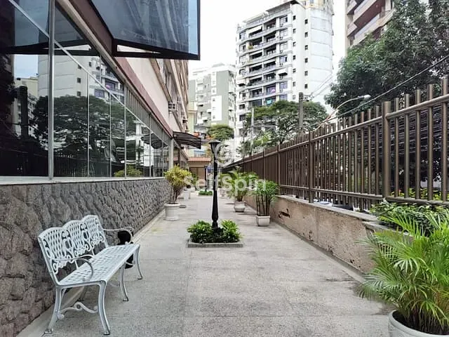 Apartamento 2 quartos e 1 banheiro, para alugar, no bairro Ingá em Niterói