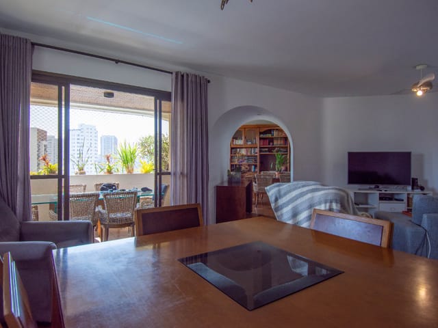 Apartamento com 209m² 4 quartos e 5 banheiros, à venda, no bairro Campo Belo em São Paulo