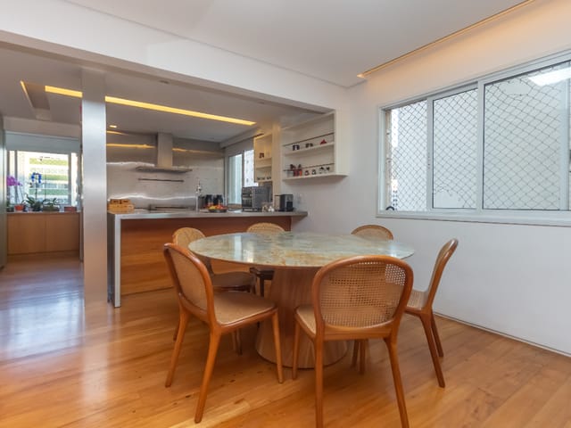 Apartamento com 130m² 3 quartos e 3 banheiros, à venda, no bairro Itaim Bibi em São Paulo