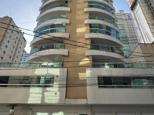 Apartamento com 123m² 3 quartos e 4 banheiros, à venda, no bairro Meia Praia em Itapema
