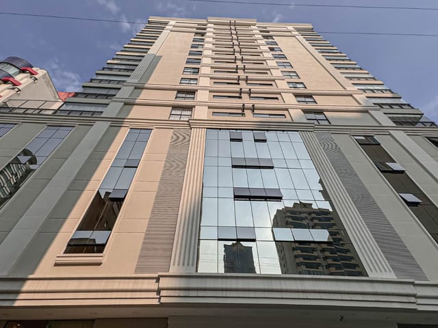 Apartamento com 110m² 3 quartos e 3 banheiros, à venda, no bairro Meia Praia em Itapema