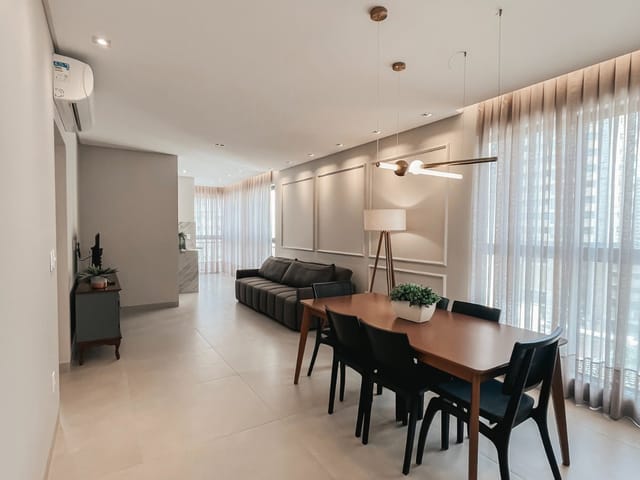 Apartamento com 110m² 3 quartos e 3 banheiros, à venda, no bairro Meia Praia em Itapema