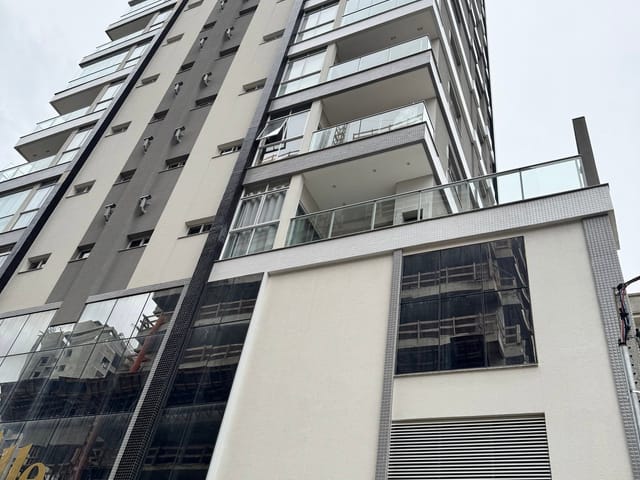 Apartamento com 65m² 2 quartos e 3 banheiros, à venda, no bairro Balneário Perequê em Porto Belo