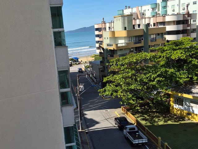 Apartamento com 92m² 2 quartos e 3 banheiros, à venda, no bairro Centro em Itapema