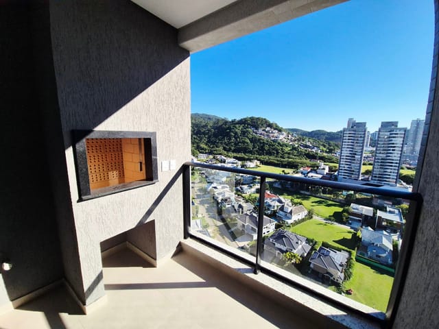 Apartamento com 74m² 2 quartos e 2 banheiros, à venda, no bairro Praia Brava de Itajaí em Itajaí